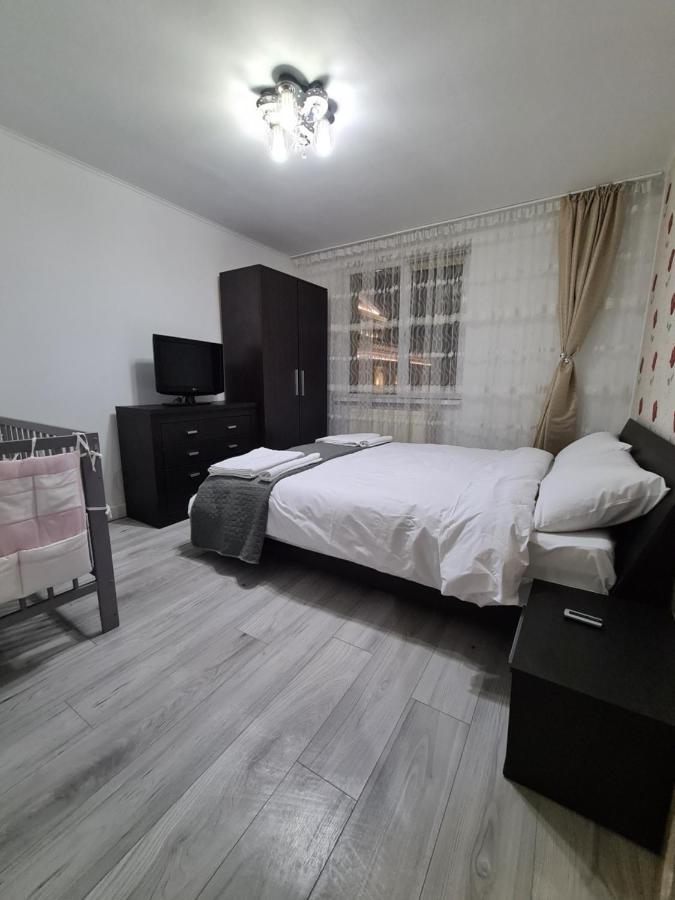 Ferienwohnung Apartament Ultra Central 1 Hunedoara Exterior foto