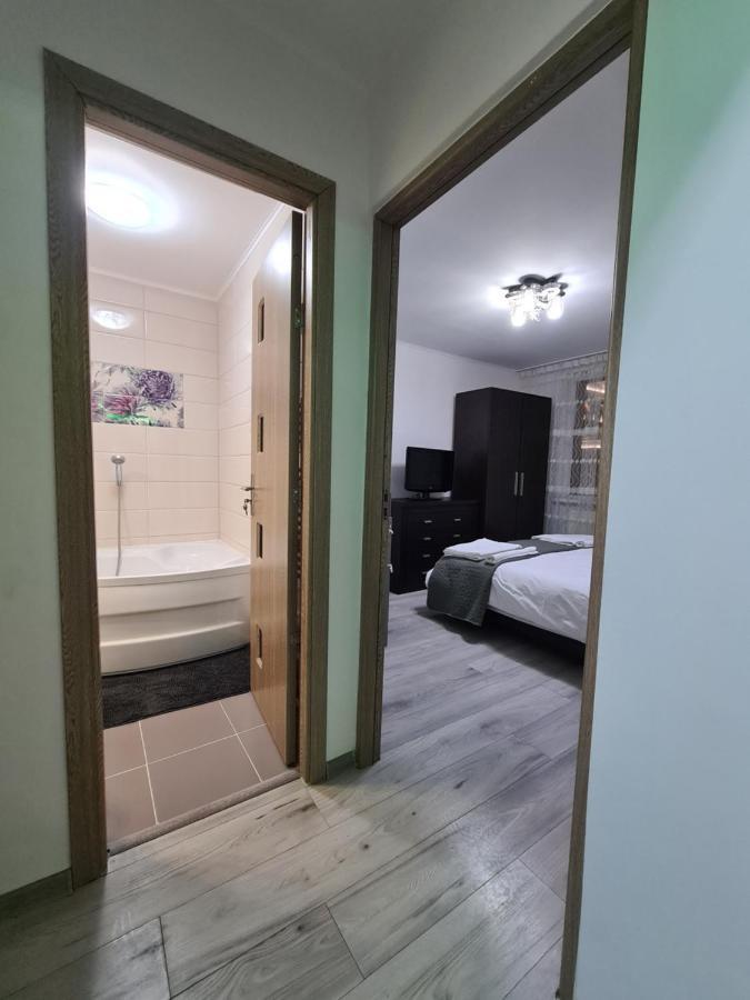 Ferienwohnung Apartament Ultra Central 1 Hunedoara Exterior foto